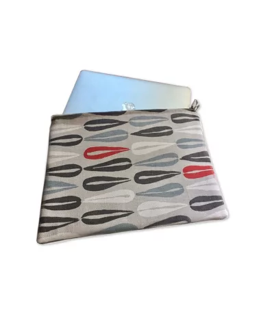 Tablet Bag Grösse 3 farbiger Druck auf Sand liegend