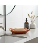 Seifenschale Ton rechteckig orange hinter Lavabo