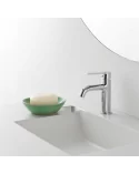 Seifenschale Ton rund mint-grün neben Lavabo