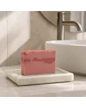 Hand- & Duschseife mit Rosengeranie - Naturseife Rose & Apricot Shower - im Bad