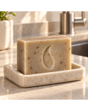 Lavendel Duschseife & All-in-One-Naturseife - Schweizer Seife vegan - neben Lavabo in Küche